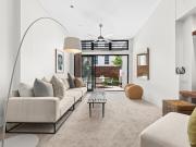 Spacious Modern Parkside Terrace