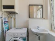 Spacious & modern studio in Moabit, Berlin Amsterdam...