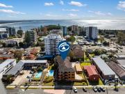 Spacious & Modern Unit in Prime Location