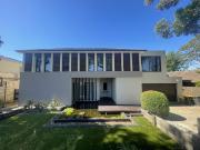 SPACIOUS MORDERN FAMILY HOME *Monthly garden service...