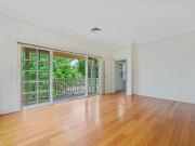 Spacious Multi Entrance Family Home in Eastwood