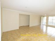 Spacious new painting villa at 25 Buckingham Place Eight...