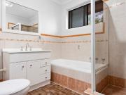 Spacious north facing apartment in prime Liverpool location