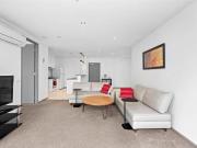 Spacious North Facing Apartment with Two Car Parks &...