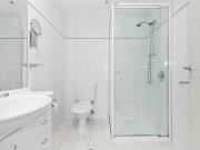 Spacious North Facing Apartment with Two Car Parks &...