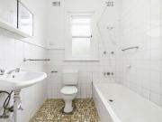 Spacious One Bedroom Apartment in a Convenient Location