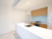 Spacious One Bedroom + Study in Prime Location