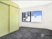 Spacious One Bedroom with Study In Heart of CBD Unfurnished