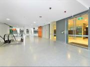 Spacious One Bedroom with Study Nook + Carspace