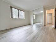 Spacious Open Plan neat & Tidy Two Bedroom Unit!