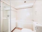 Spacious Paramount Apartment in Prime Surry Hills