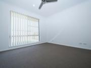 Spacious Pimpama Home!