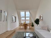 Spacious, pretty apartment in Grunewald, Berlin...