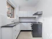 SPACIOUS REFURBISHED APARTMENT WITH LEAFY OUTLOOK