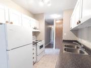 Spacious Renovated 2 Bedroom Apt April Close to Century Park