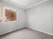 Spacious Renovated Townhouse with Private Courtyard –...