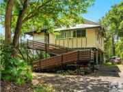 SPACIOUS RESIDENCE, 1715m2 ALLOTMENT