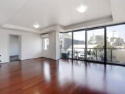 Spacious Retreat in Serene South Melbourne Precinct