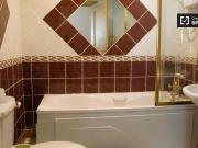 Spacious room in 5 bedroom apartment in Donabate, Dublin