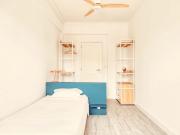 Spacious room in Lisbon Ottolini D2