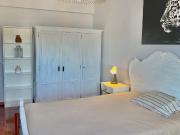 Spacious room in Odivelas, 20min from Lisbon women only