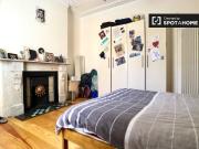 Spacious room in shared apartment in Stoneybatter, Dublin
