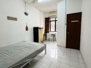 Spacious room near centrepoint kelana ‼️ move in...