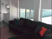 Spacious rooms in friendly share house Close to Shops & Uni!