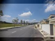 Spacious Semi D with Extra Land [Facing Open] at Taman...