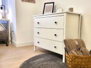 Spacious single bedroom in shared flat in Pla del Bon Repòs