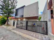 SPACIOUS SINGLE HOUSE AND LOT WITH MODERN INTERIOR...