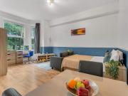 Spacious studio flat with view of Woodhouse Moor