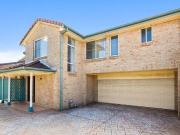 Spacious & Stylish 3 Bedroom Townhouse in Premium Location
