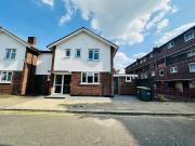 Spacious & Stylish One Bedroom Studio Flat Spacious & Stylish One Bedroom Studio Flat