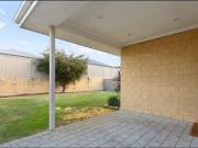 SPACIOUS SUBURBIAN HOME!