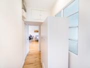 Spacious Sunny One Bedroom Flat in Earls Court