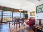 Spacious & Sunny Vintage Apartment at the Beach |