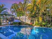 Spacious Sunset Living An Absolute Must See!