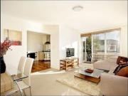 Spacious three bedroom apartment in amazing location!