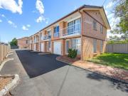 SPACIOUS THREE BEDROOM UNIT IN CONVENIENT LOCATION