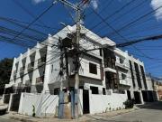 Spacious Townhouse with Balconies & Garden in Tandang...