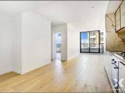 Spacious Two Bedroom Apartment at the Heart of South Yarra!