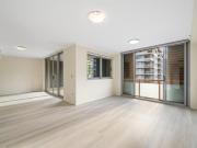 SPACIOUS TWO BEDROOM APARTMENT IN THE HEART OF MASCOT