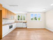 Spacious Two Bedroom Apartment with Leafy Private...