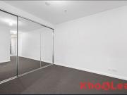 Spacious Two Bedroom with Parking 'Taragon'