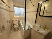 Spacious Two Bedroom Flat Ideal for Professionals