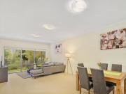 SPACIOUS TWO BEDROOM GARDEN APARTMENT IN WAHROONGA...