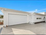 Spacious Two Bedroom Unit in Great Location