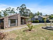 Spacious, versatile living in a prime Kingston location