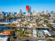 Spacious Waterfront Home in Isle of Capri Perfect for...